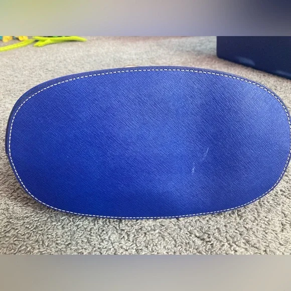 Gently used Michael Kors Purse - Picture 6 of 8